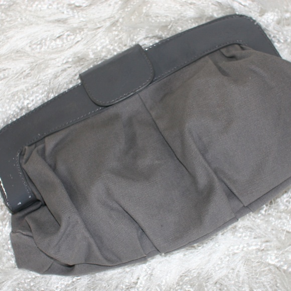 LULU Grey Cotton and Patent Trim clutch - Picture 6 of 6